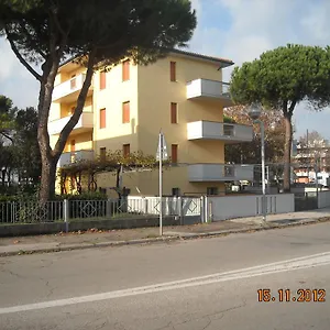 3* Aparthotel Amanda Trilocali
