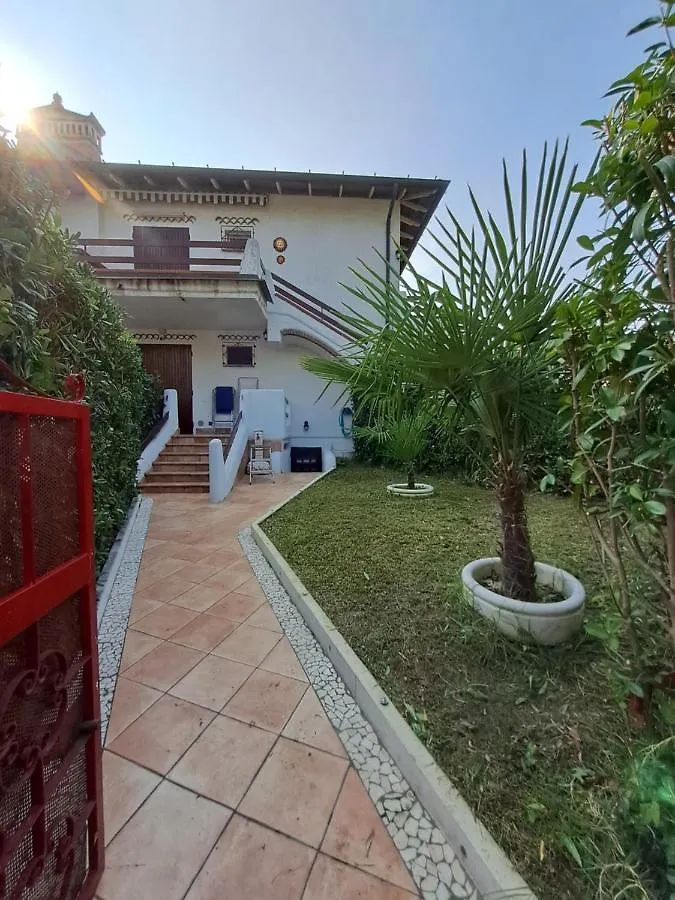 Holiday home Cosmo House Villa Lido Adriano Italy